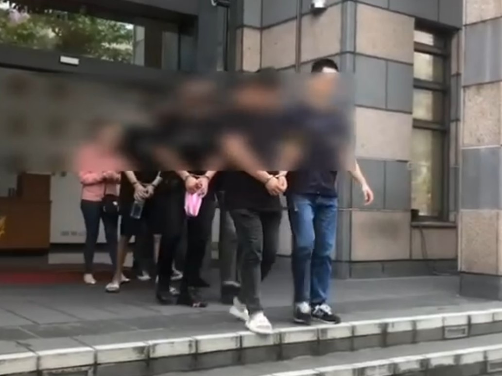 白牌計程車司機兼運毒 毒情侶檔與小蜜蜂流竄雙北被逮 272 白牌計程車司機兼運毒 毒情侶檔與小蜜蜂流竄雙北被逮 271