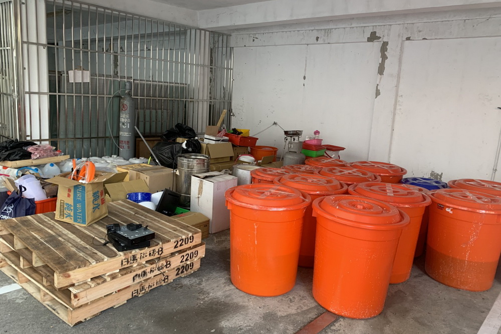 感冒藥丸製毒品飲料店掩護 調查局破安毒工廠查近噸半成品 282 感冒藥丸製毒品飲料店掩護 調查局破安毒工廠查近噸半成品 281