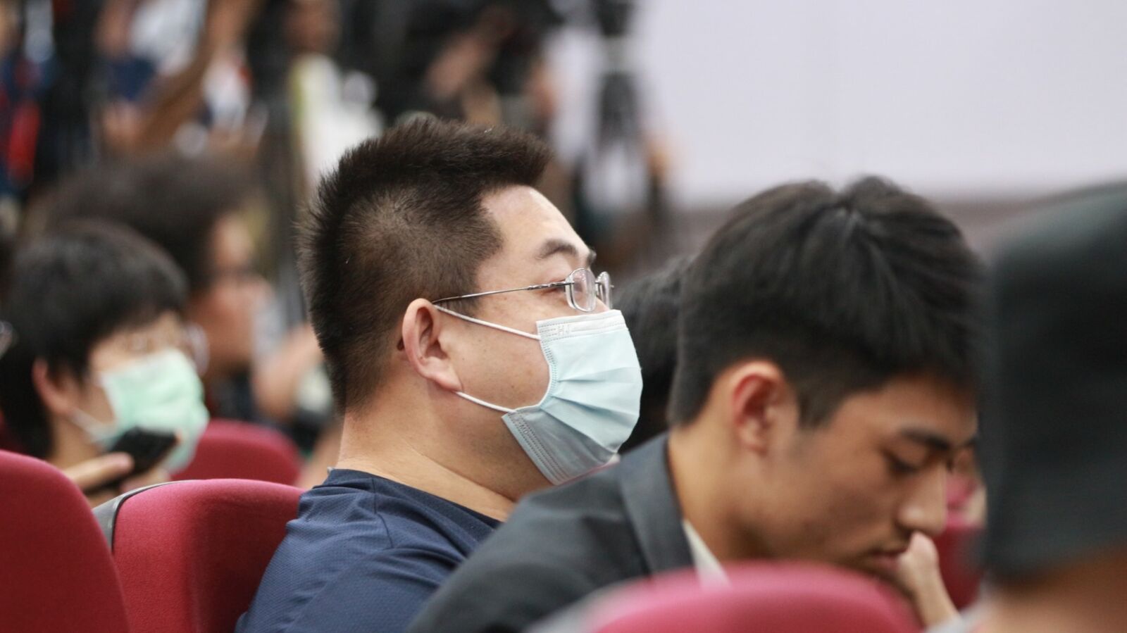 侯友宜台大演講被問「選輸是否辭市長」 陳以信打圓場:強人所難 260 侯友宜台大演講被問「選輸是否辭市長」 陳以信打圓場:強人所難 259