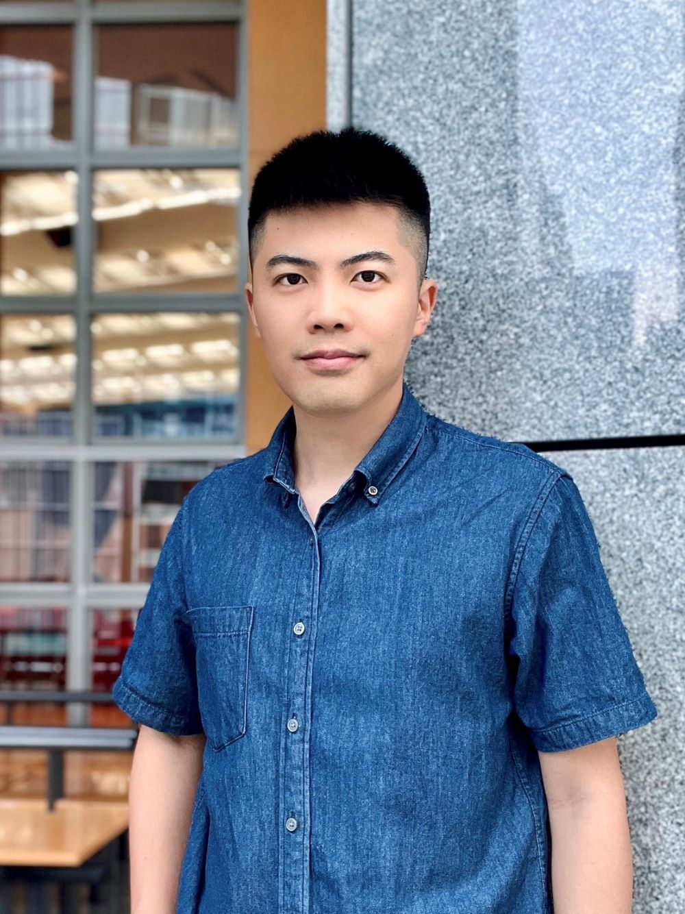 新北市政府副發言人張劭斌請執政黨把力氣留在向人民說清楚講明白，而不是再三噴政治口水！〈新北市府提供〉