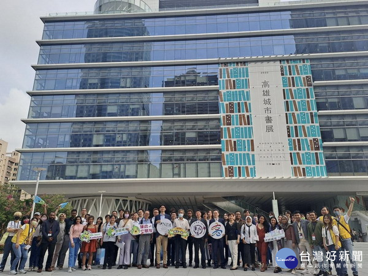 ▲高市府與廉政署、NDI領外國NGO攜手探索高雄城市治理亮點。（圖／記者 許高祥 翻攝）