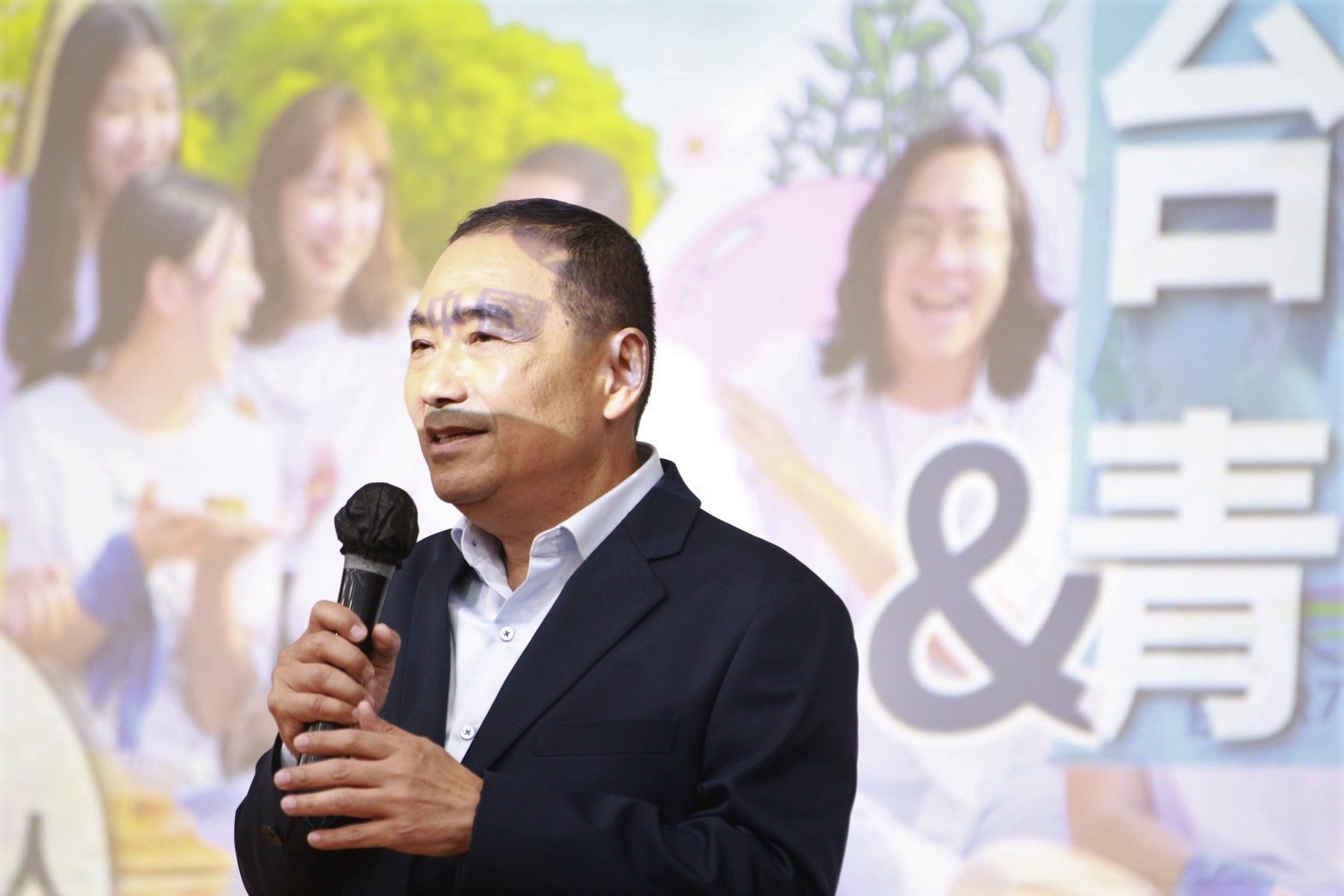 半年流失535萬人支持 侯友宜好感度輸郭台銘排行最後 270 半年流失535萬人支持 侯友宜好感度輸郭台銘排行最後 269