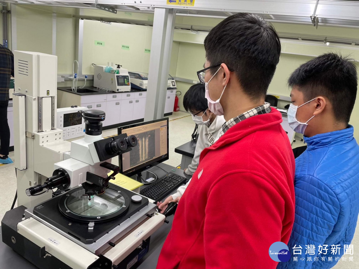 桃竹苗分署產業新尖兵-5G電路板製程工程師培訓班訓練實況。