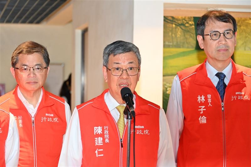 行政院長陳建仁今(21)日視察「112年端午節連假國道疏運辦理情形」。行政院提供