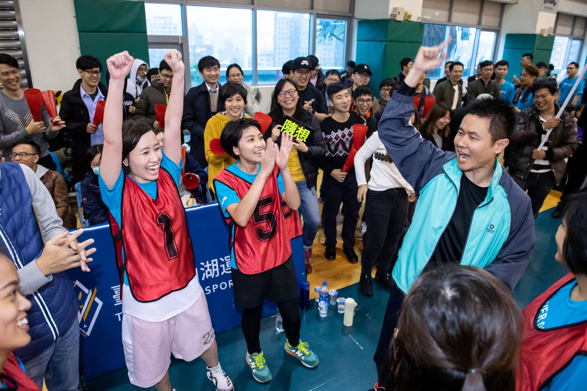 精誠舉辦多項「運動競賽」,號召員工一起參與運動,期望長期培養員工健康活力。