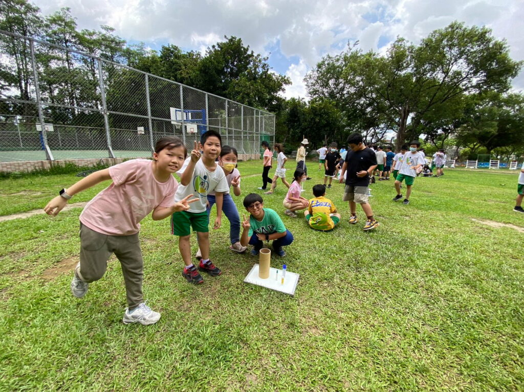 蘭潭國小帶領孩子看見夏至
