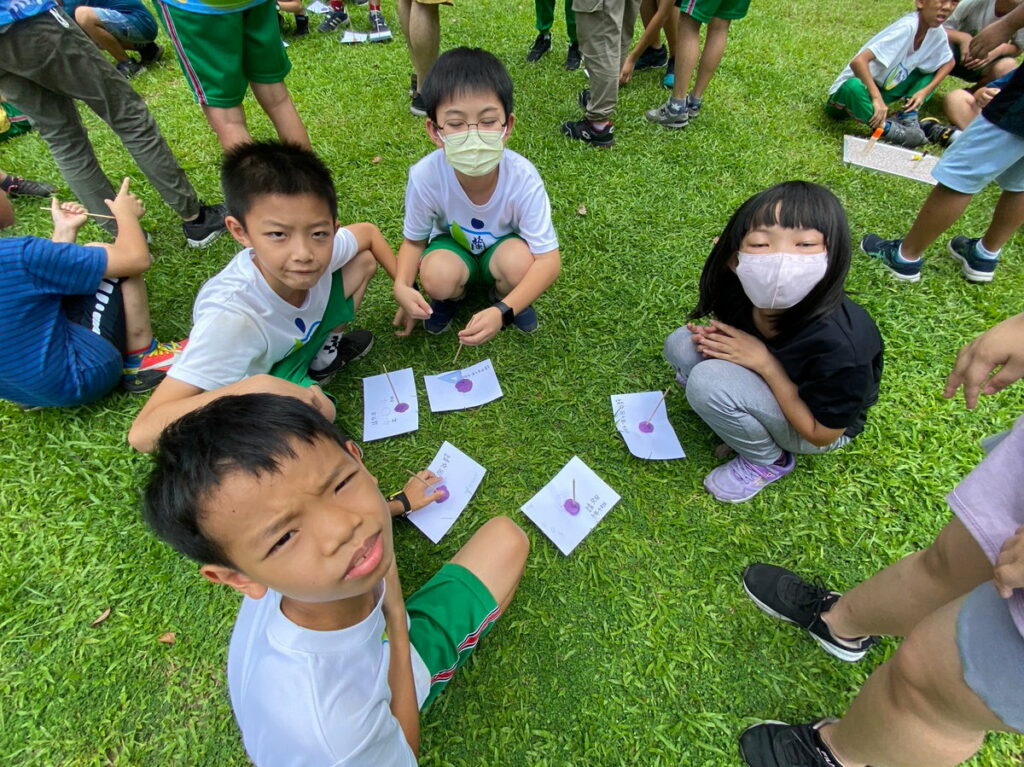 蘭潭國小帶領孩子看見夏至