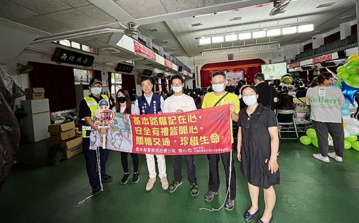 文昌國小舉辦畢業典禮 和心警校園安全維護宣導