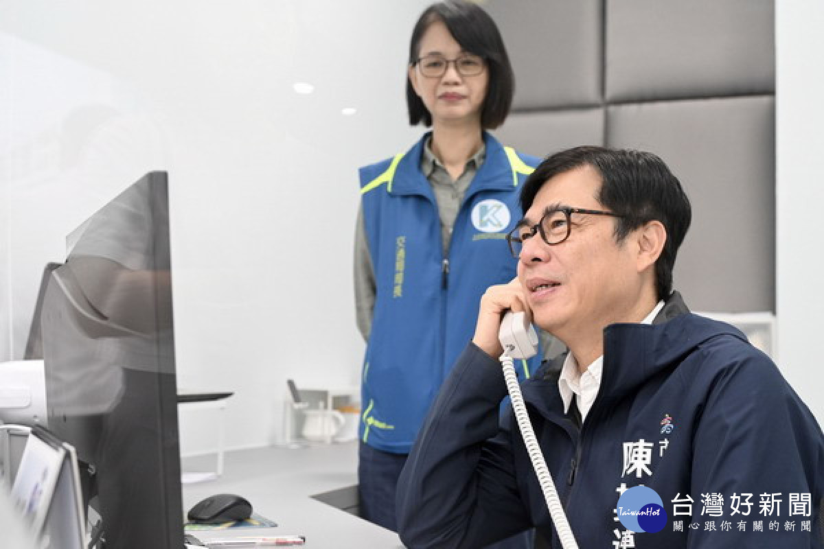 ▲端午連假首日陳其邁視察智運中心，期盼高雄交通順暢。（圖／記者 許高祥 翻攝）