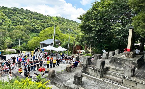 劍井取午時水、立蛋 中市鐵砧山體驗傳統端午文化