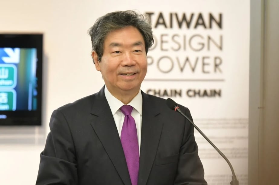 莊碩漢外派駐泰國代表處不及一年,因涉性騷,已被外交部要求辭職。翻攝駐泰代表處臉書