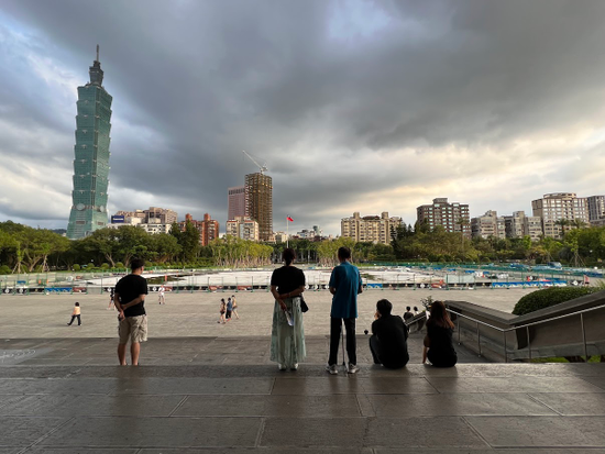 下一個數位社會。VUCA時代的AI:國際政治、戰爭和疫情的挑戰