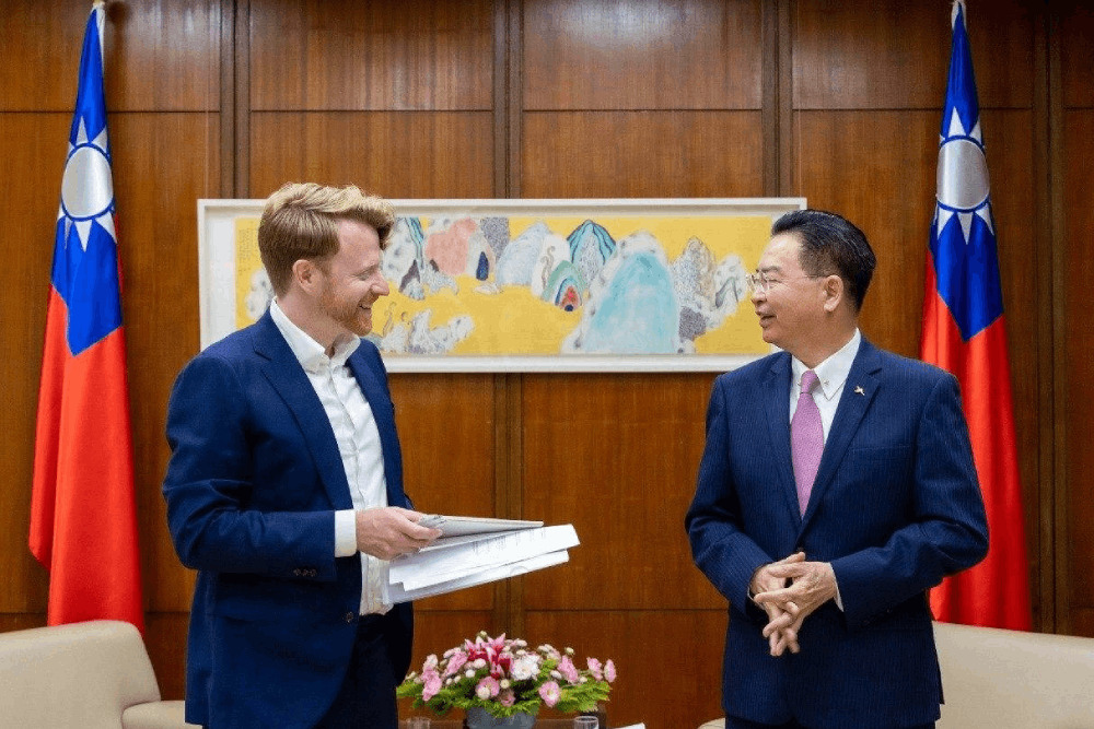 澳媒:吳釗燮呼籲澳洲派遣武官駐台 326 澳媒:吳釗燮呼籲澳洲派遣武官駐台 325