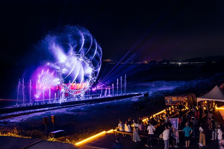 光影地景/野柳夜訪女王6/30登場 絢爛水舞繽紛特效迎賓