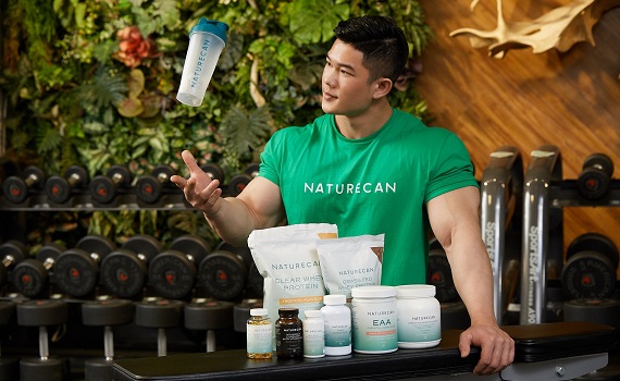 英國健身營養品牌 Naturecan Fitness 登台!台灣首位奧賽選手蔡明潔最愛莓果口味乳清蛋白