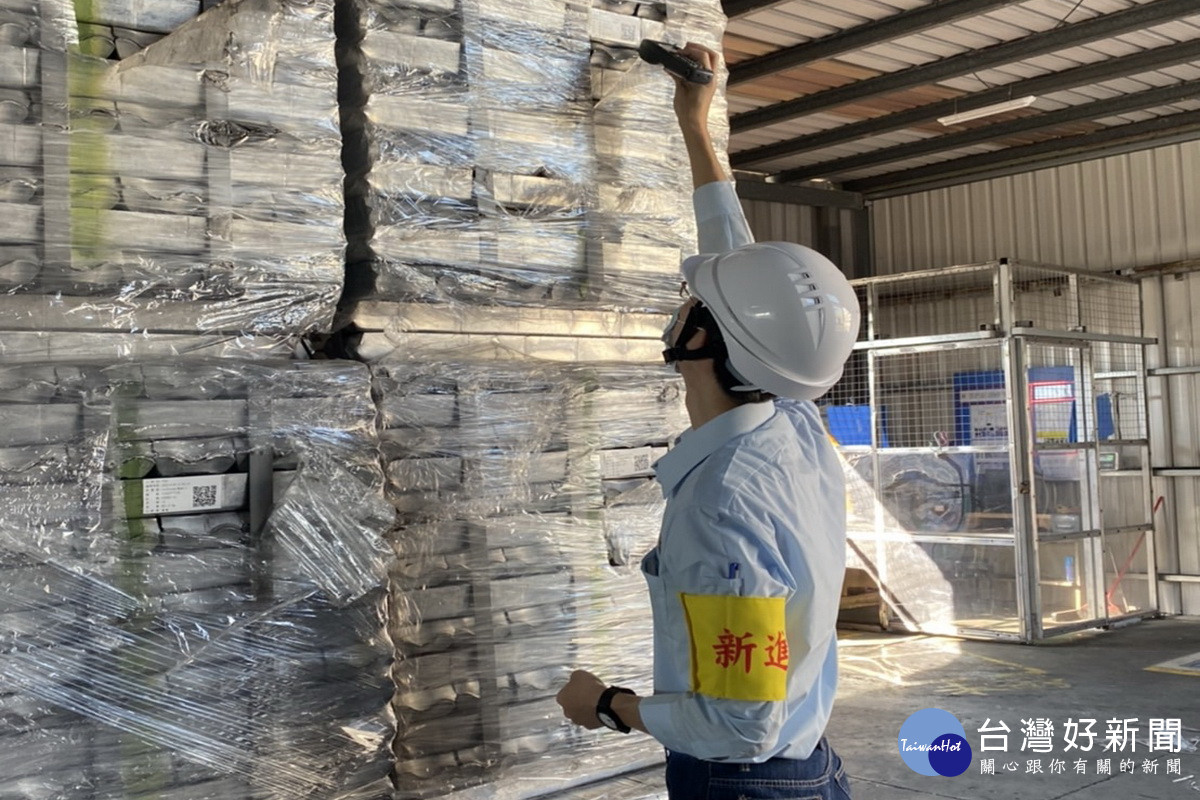 攜手上百家知名企業,桃園市政府青年局推出「青春無限,職奔未來」求職網站。
