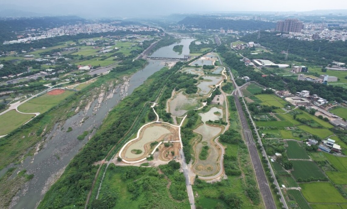 張善政視察「桃園市大漢溪上游埔頂排水水環境改善計畫」工程 完善該河段公共友善政策最後一哩路