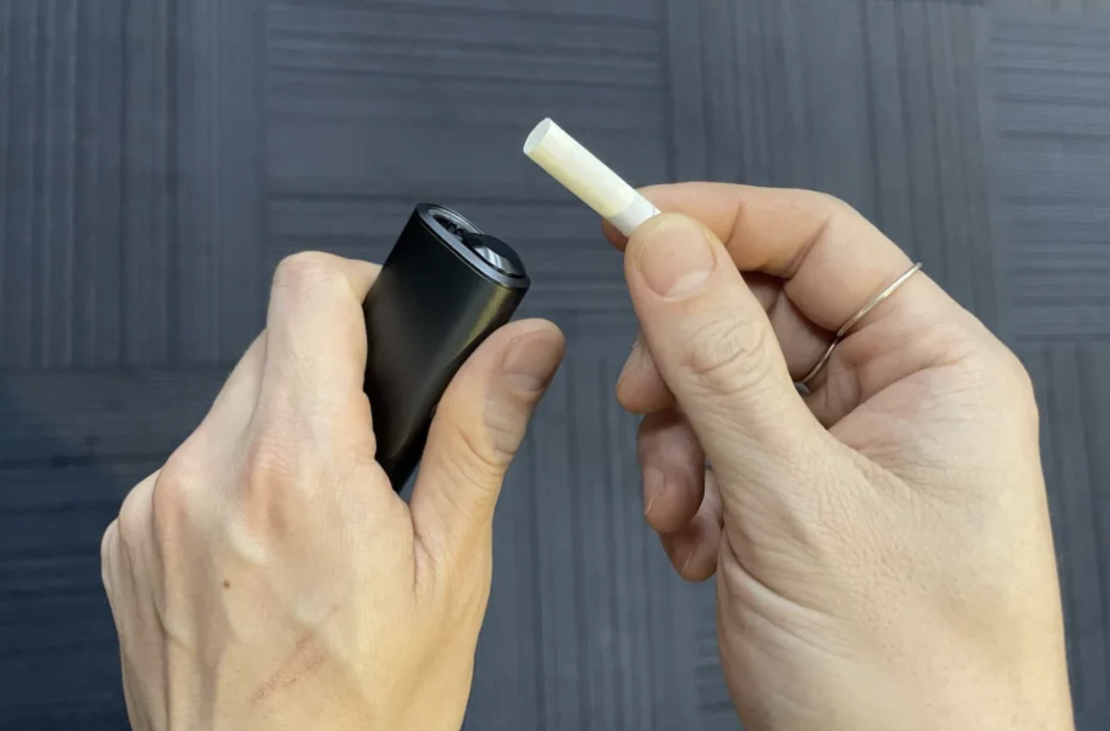 首張罰單在台南!出國買「加熱菸」返台 一人荷包失血5萬元 288 首張罰單在台南!出國買「加熱菸」返台 一人荷包失血5萬元 287
