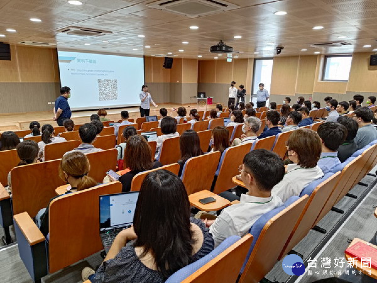 ▲提升企業AI實戰力，高雄前鎮科技產業園區辦ChatGPT運用課程。（圖／記者 許高祥 翻攝）