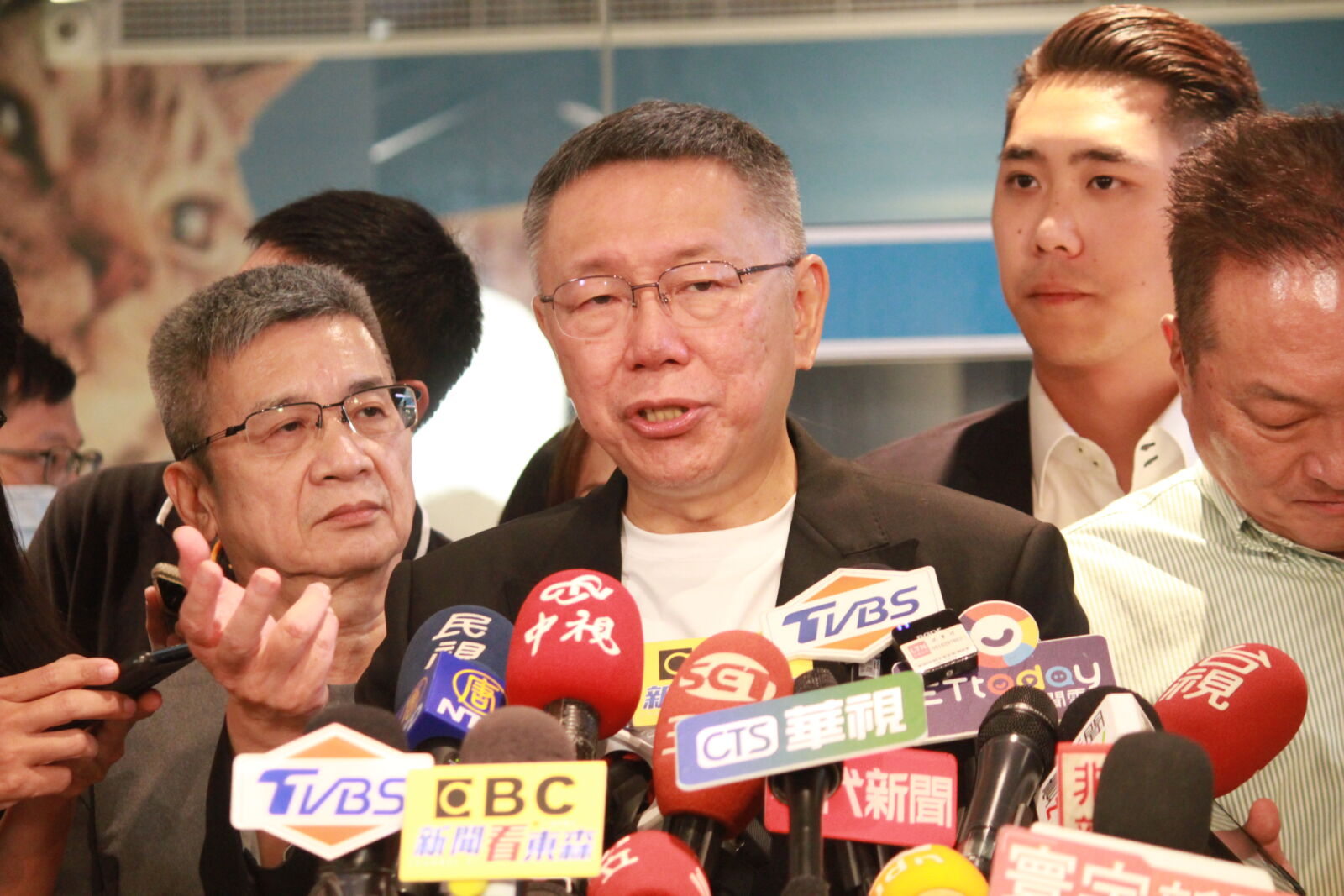 【有影】私大補助明年上路 柯文哲轟政策買票:沒投給你就沒了? 293 民眾黨總統參選人柯文哲。(方炳超攝)
