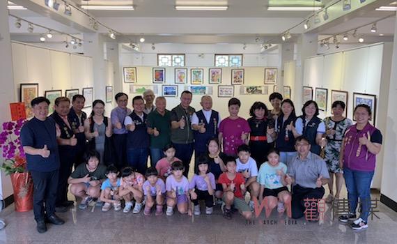 文昌國小到奉天宮藝綺繪動青春　展創作辦畫展
