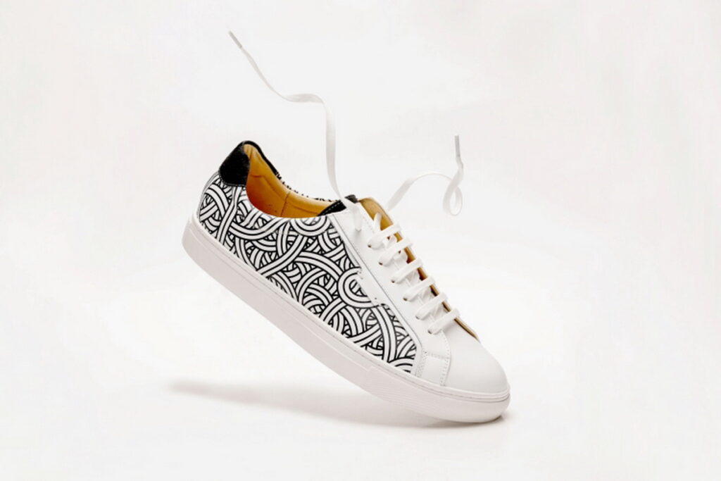 -ORINGO × JORDANE 聯名小白鞋於 629 上午11點,於林果良品「NOKE 忠泰樂生活」期間限定店開放預購販售。