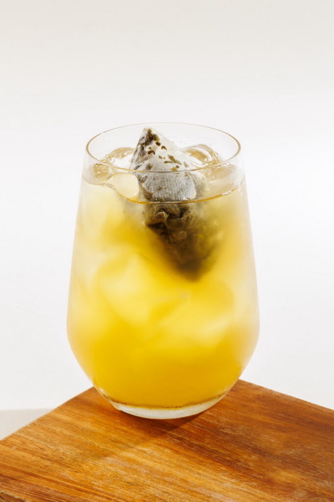 梨山清玉-高山冷萃茶(示意圖現場為外帶紙杯)