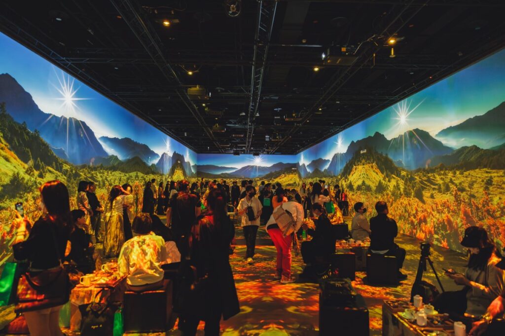 《絕美之島—縮時台灣映像誌》全沉浸體驗展帶領觀眾們體驗前所未見的台灣之美。圖/科文双融提供
