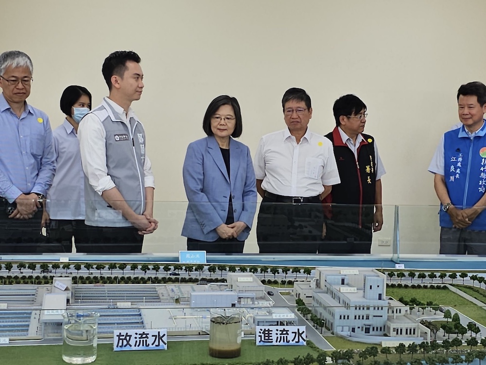 總統視察竹北市水資源回收中心 重視再生水穩定供產業使用 296 總統視察竹北市水資源回收中心 重視再生水穩定供產業使用 295