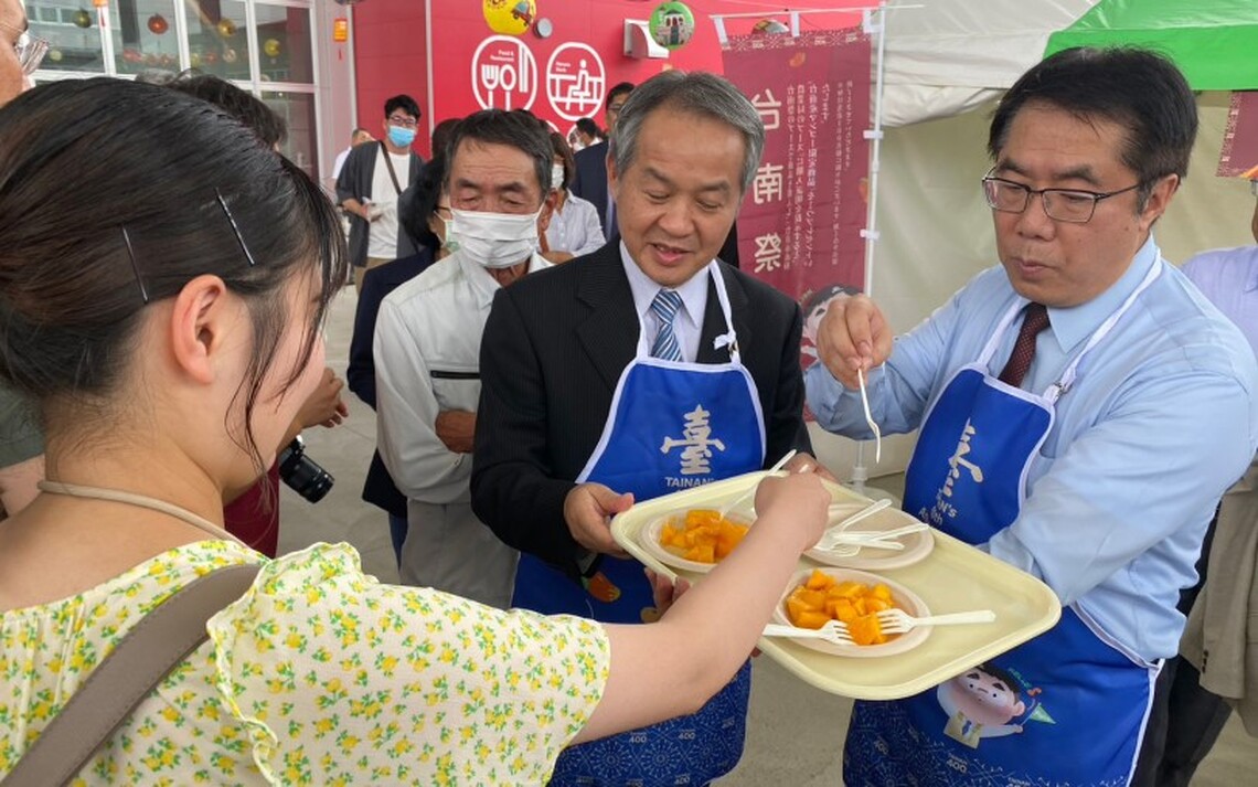 日本群馬公路休息站銷台南農特產品
