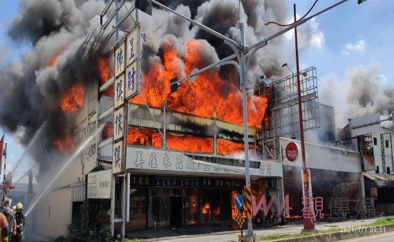秀水一印尼小吃店瓦斯洩漏引燃大火5店家受害 單親媽判賠850萬