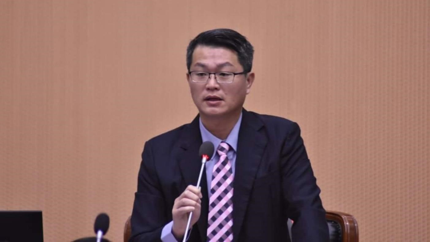 花蓮縣議員林源富因父親去年選舉期間提供金錢給樁腳購買補品,被視為買票賄選,花蓮地方法院今判他當選無效。翻攝林源富臉書