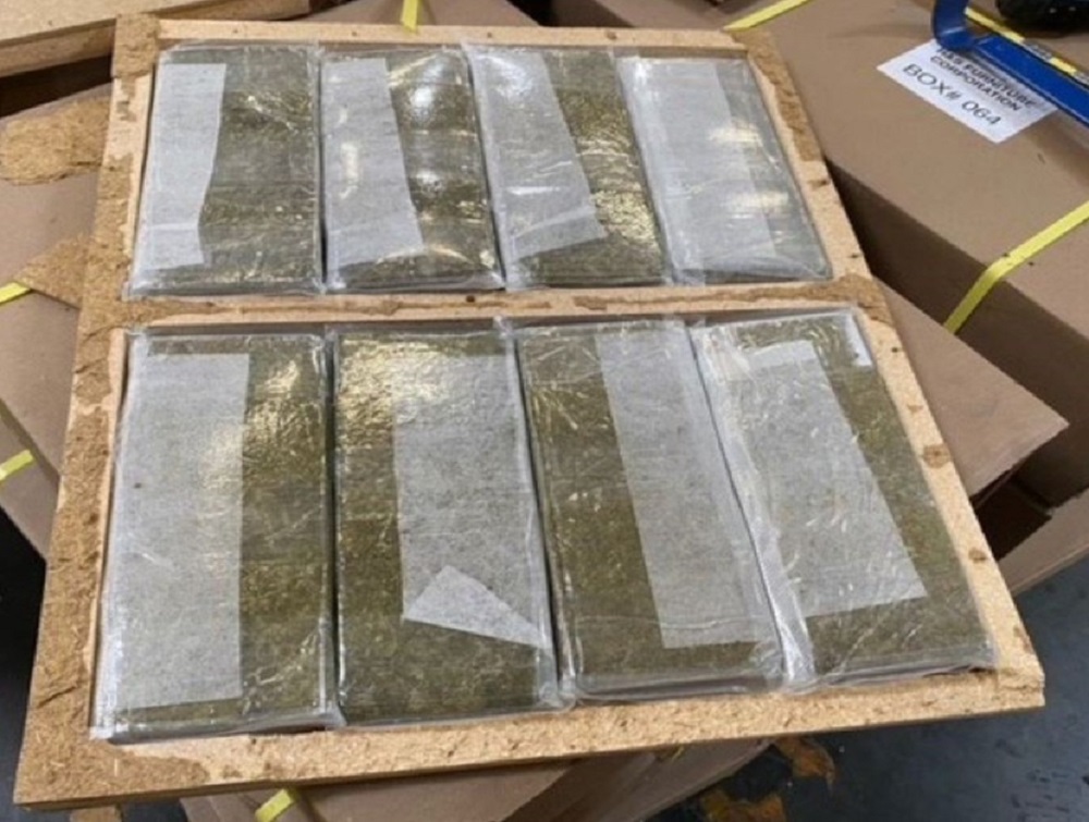 家具夾藏大麻企圖闖關 台美合作查獲1200公斤逮5人 294 家具夾藏大麻企圖闖關 台美合作查獲1200公斤逮5人 293