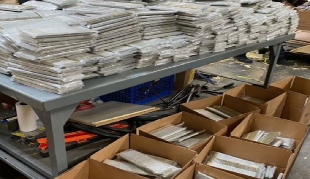家具夾藏大麻企圖闖關 台美合作查獲1200公斤逮5人 302 家具夾藏大麻企圖闖關 台美合作查獲1200公斤逮5人 301