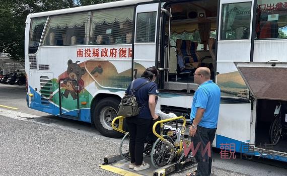 中榮埔里分院附設護理之家舉辦「踏青郊遊趣」活動