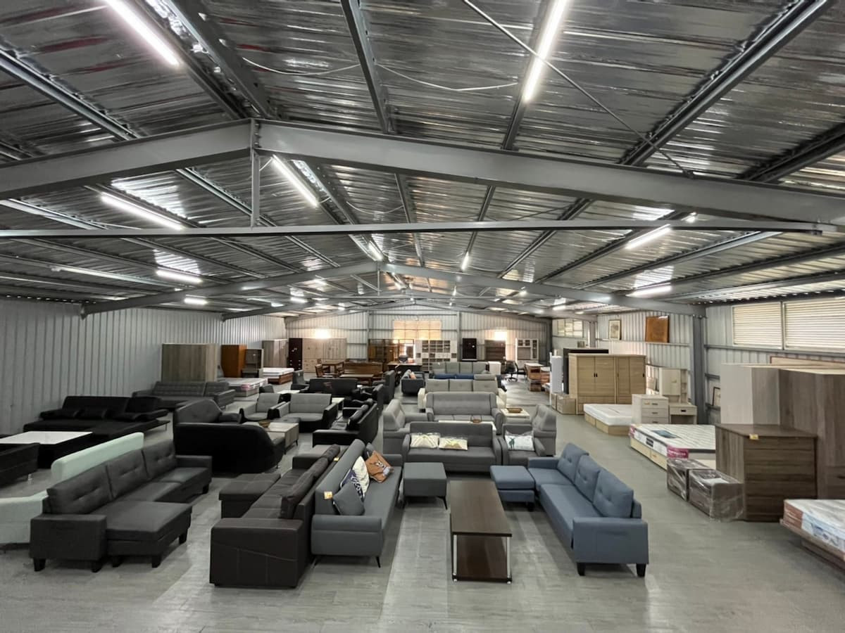 集穎全新二手家具,讓家具發揮最大的價值與用途。(圖/集穎全新二手家具)