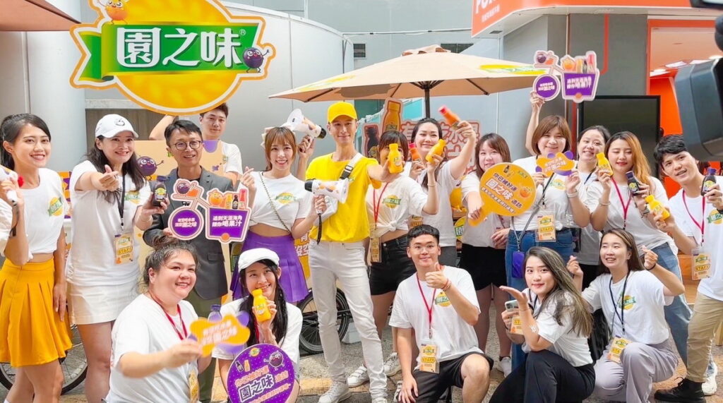 有空吃水果，沒空園之味，我們最在乎你吃水果沒！延續去年快閃活動，今年更擴大活動範圍，以更多場、更主動出擊的快閃方式，於多處密集商辦大樓區域親送果汁給現場的每一位上班族