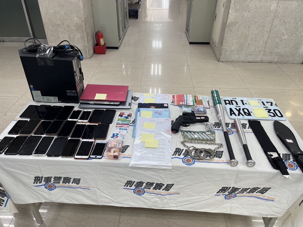 刺青店當據點 警破兩黑幫聯盟詐欺水房逮19人 230 刺青店當據點 警破兩黑幫聯盟詐欺水房逮19人 229