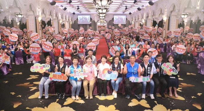 中市表揚千名績優教育及交通導護志工　感謝發揮大愛守護孩子與校園