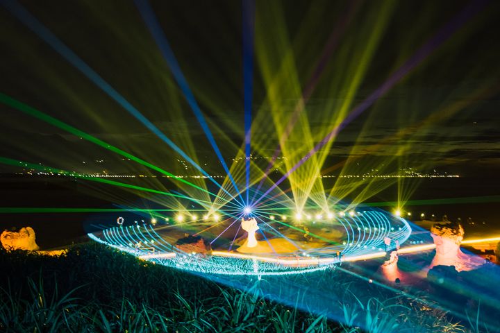「野柳石光 夜訪女王」首創太陽花噴泉3D水舞燈光秀