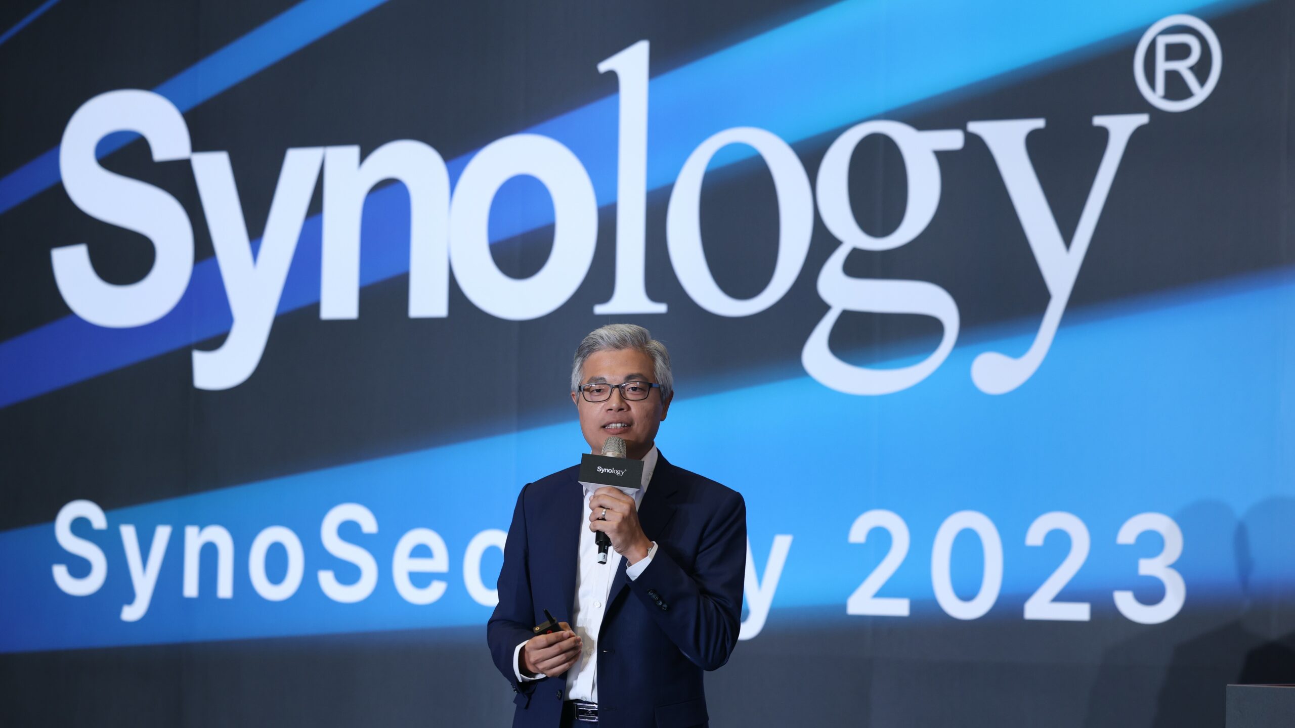 SynoSec01_Synology 台灣事業處總經理李乾瑋分享企業為達成永續營運目標,應落實資料安全治理。