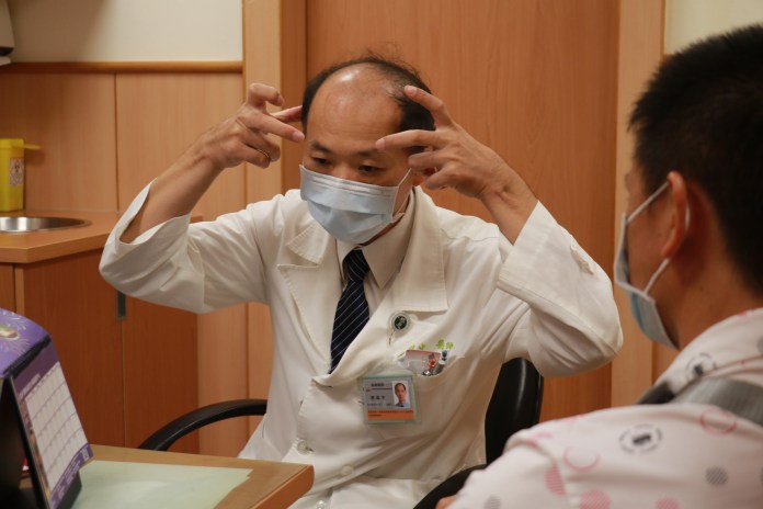 巴金森晚期病人新希望 健保補助深部腦刺激手術 74 001 | 健康 記者爆料網