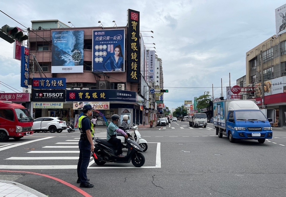 ▲圖說:警方於高肇事路口強化交通疏導及見警率,防制事故見成效 (圖/台中市政府提供)