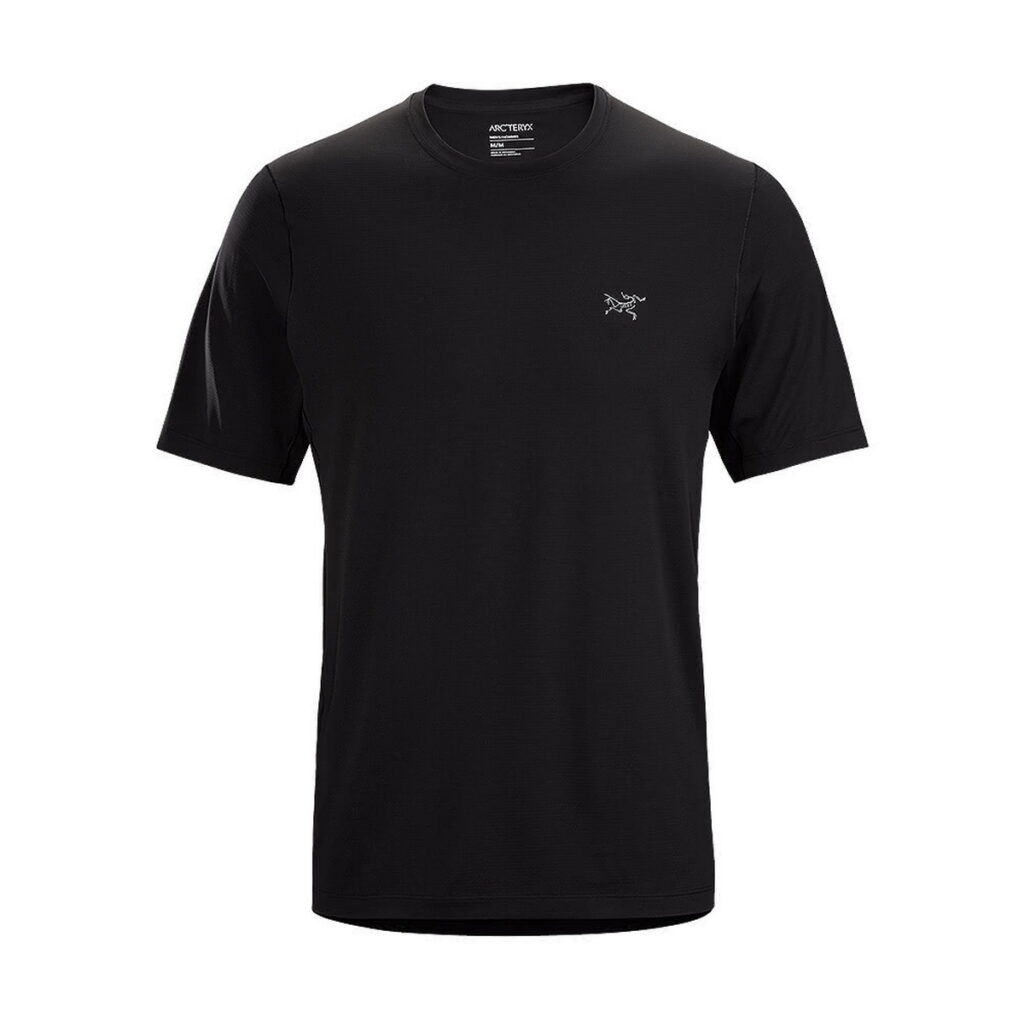 【Arcteryx 始祖鳥】Cormac快乾短袖圓領衫,7/1-7/10活動價2,546元。
