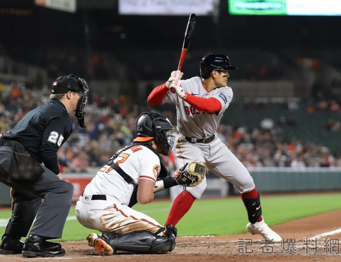 「國防部長」張育成傷後復出 陣守紅襪游擊大關還擊出勝利打點 62 「國防部長」張育成傷後復出 陣守紅襪游擊大關還擊出勝利打點