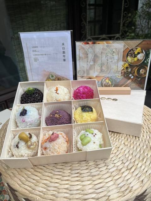 今年徵選分成「一般盒餐組」、「循環盒餐組」,餐點都是運用臺灣當地食材,烹飪出的好滋味。