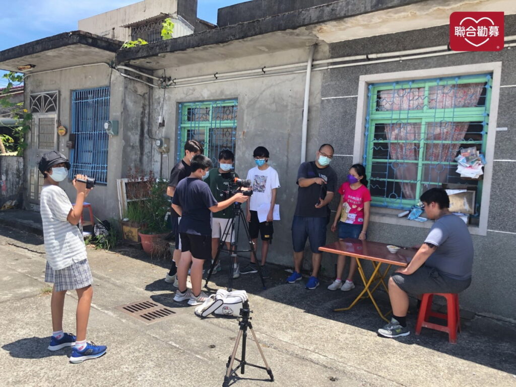 阿哲參與微電影拍攝