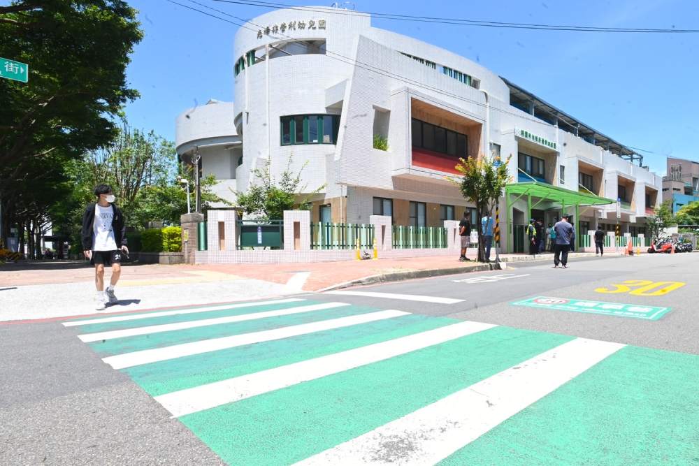 桃市府擬4年改善50所學校通學廊道 讓孩子上下學更安全 267