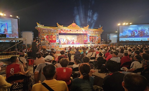 新北巷弄藝起來隆重登場 一心戲劇團《Mackie踹共沒?》淡水戶外首演