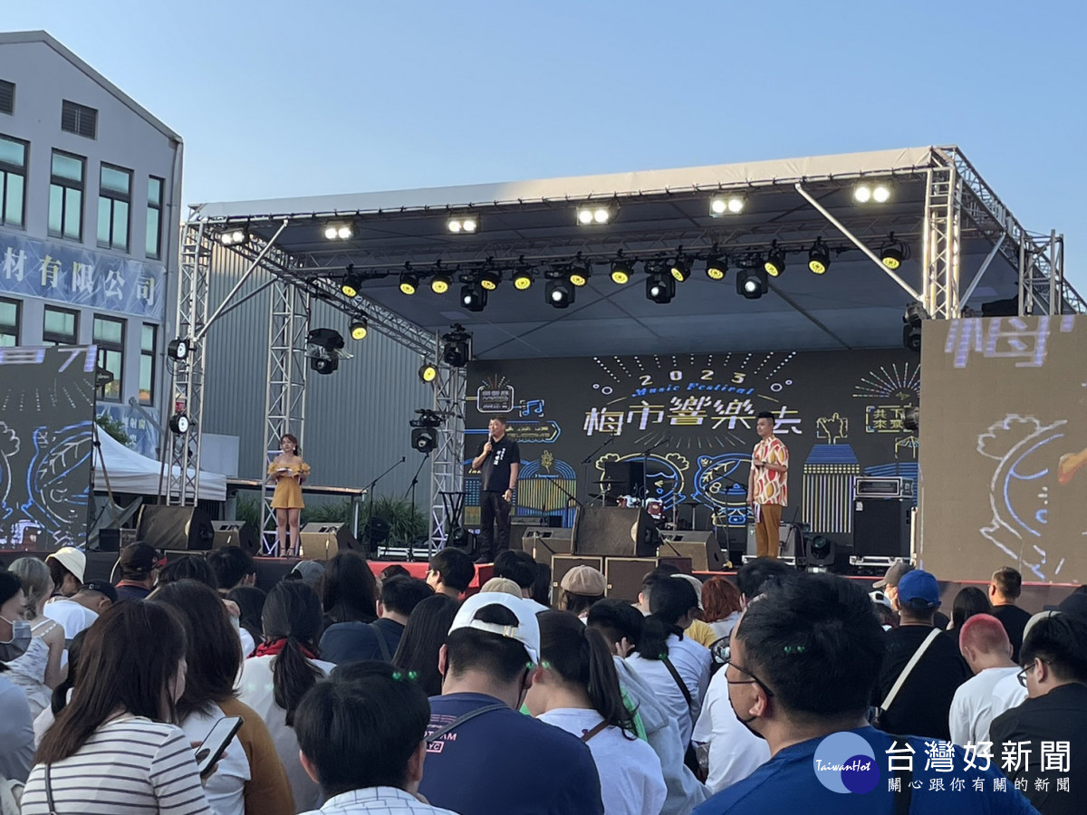楊梅區長邱世源致詞。<br /><br /> <br /><br /> 